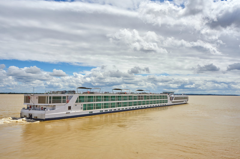 Cruising the Garonne River