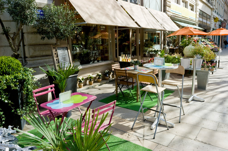 Outdoor street café in Lyon France 