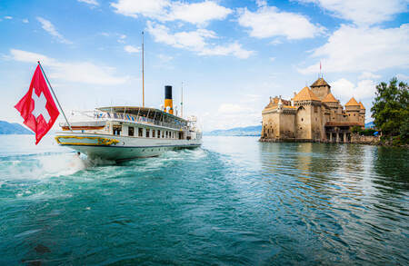 Castle Lake Geneva Cruise